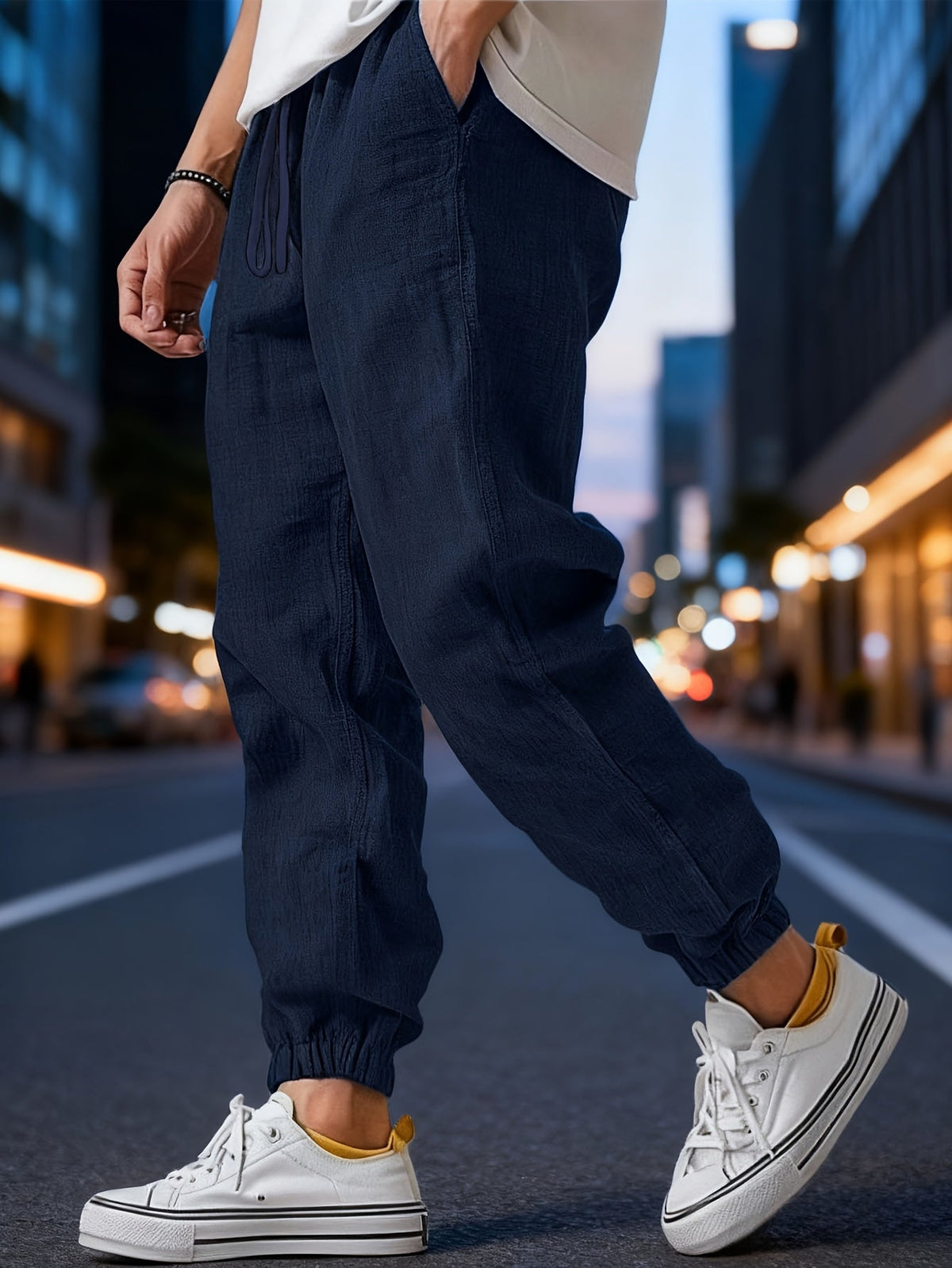 LOCKERE HOSE FÜR MÄNNER