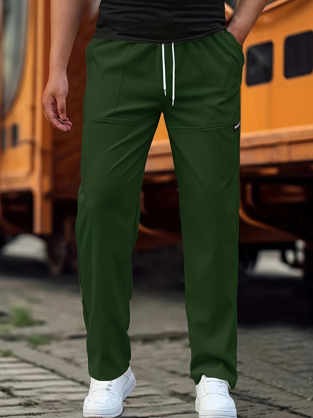 REGULÄRE STRETCHHOSE FÜR HERREN