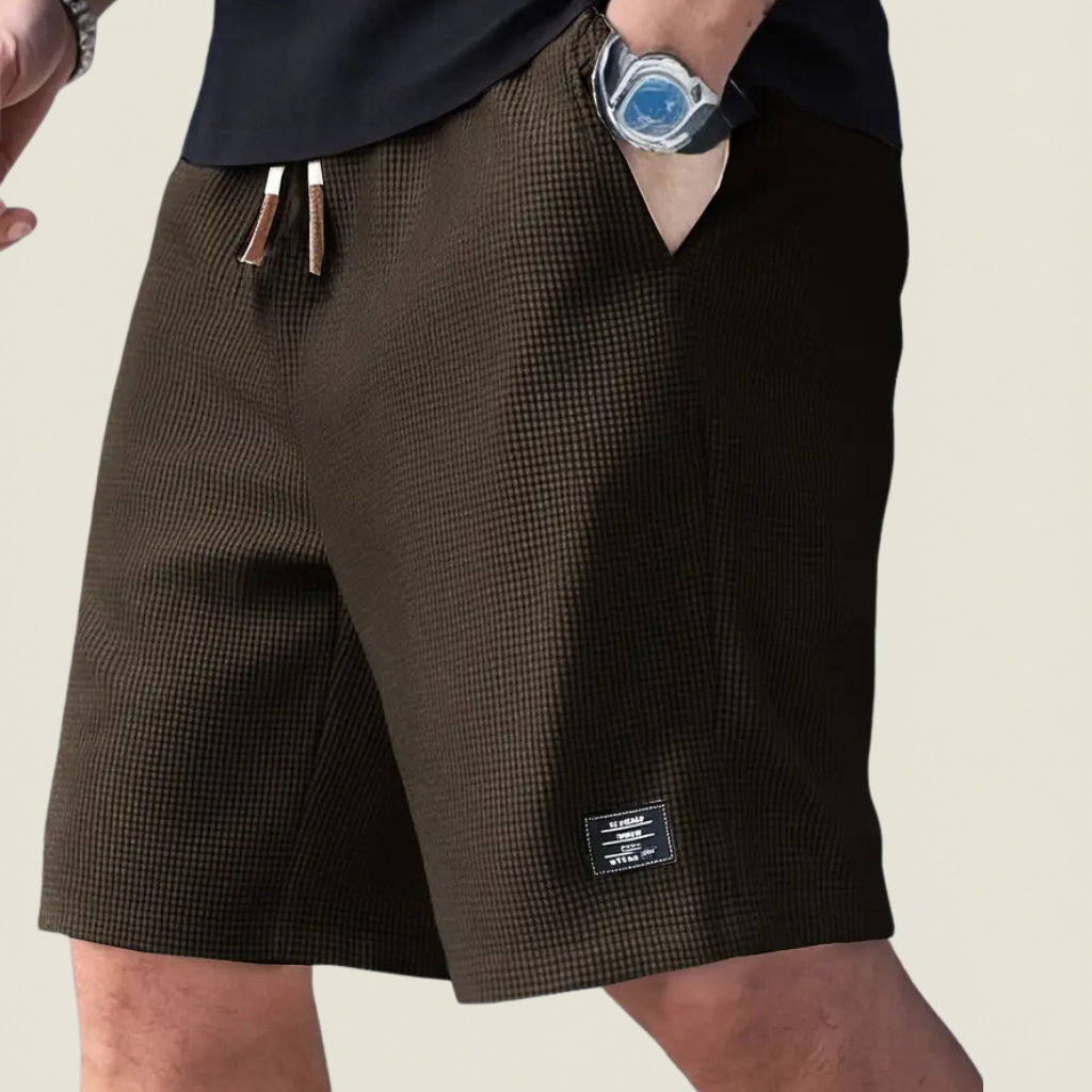 LEICHTE SOMMERSHORTS FÜR MÄNNER