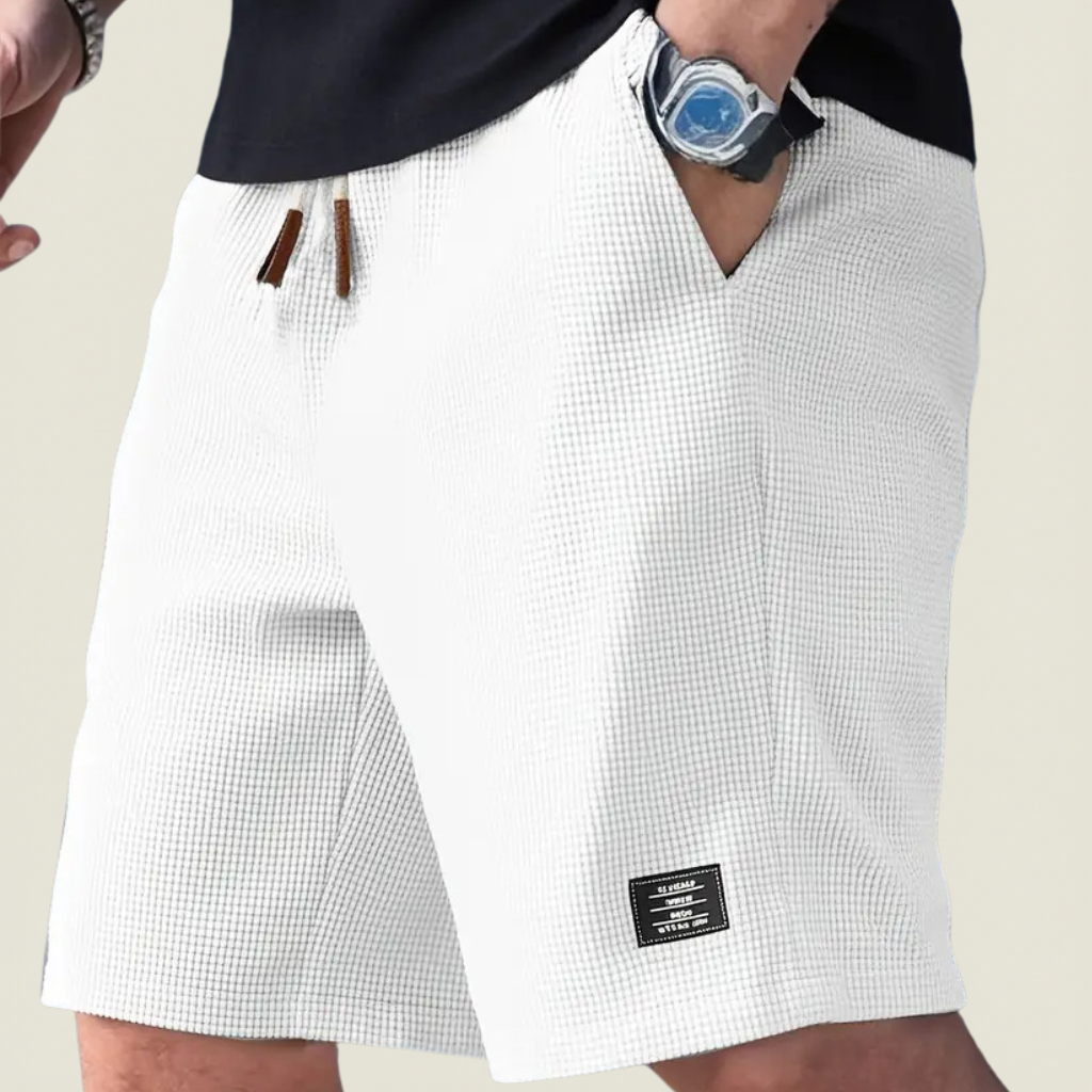 LEICHTE SOMMERSHORTS FÜR MÄNNER