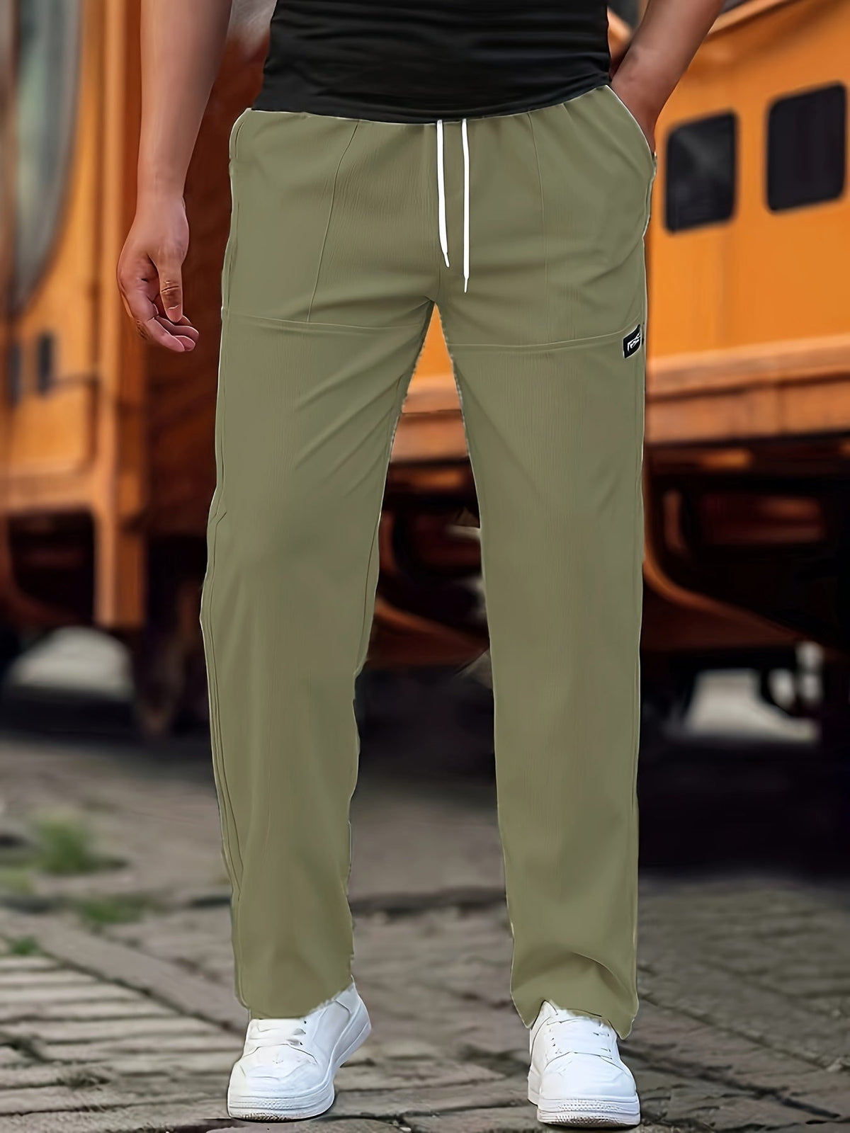 REGULÄRE STRETCHHOSE FÜR HERREN