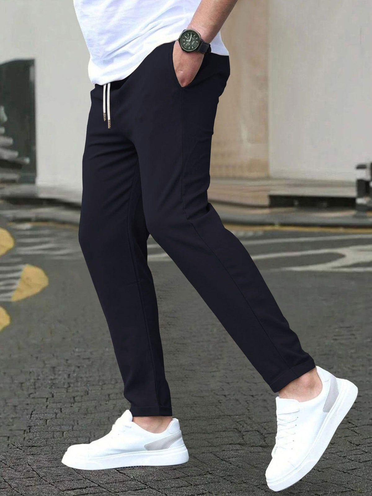 STRETCH TAPERED HOSEN FÜR MÄNNER