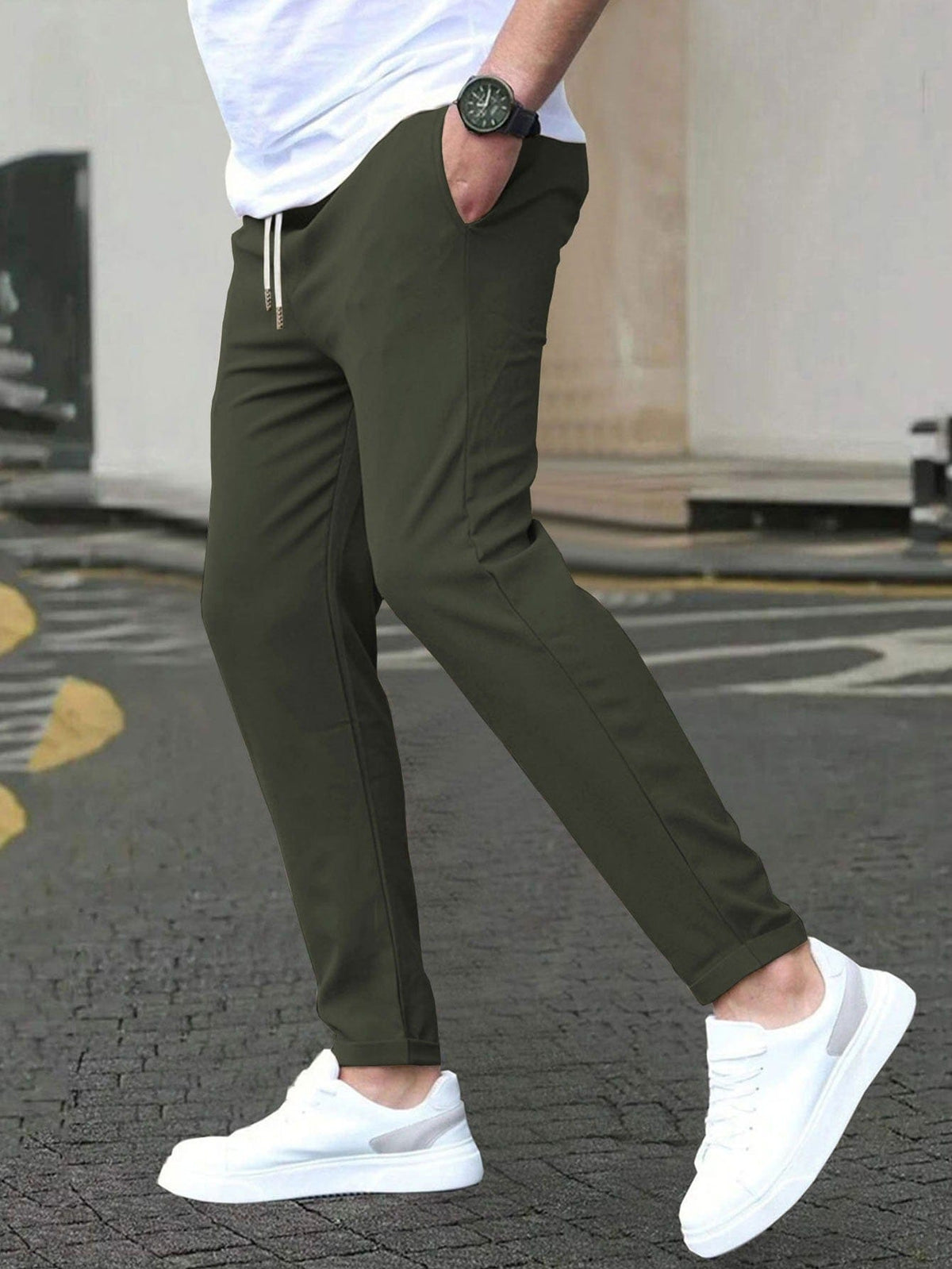 STRETCH TAPERED HOSEN FÜR MÄNNER