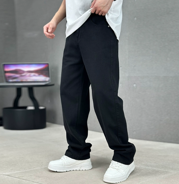 Men's Straight Leg Denim Jeans for Everyday Wear